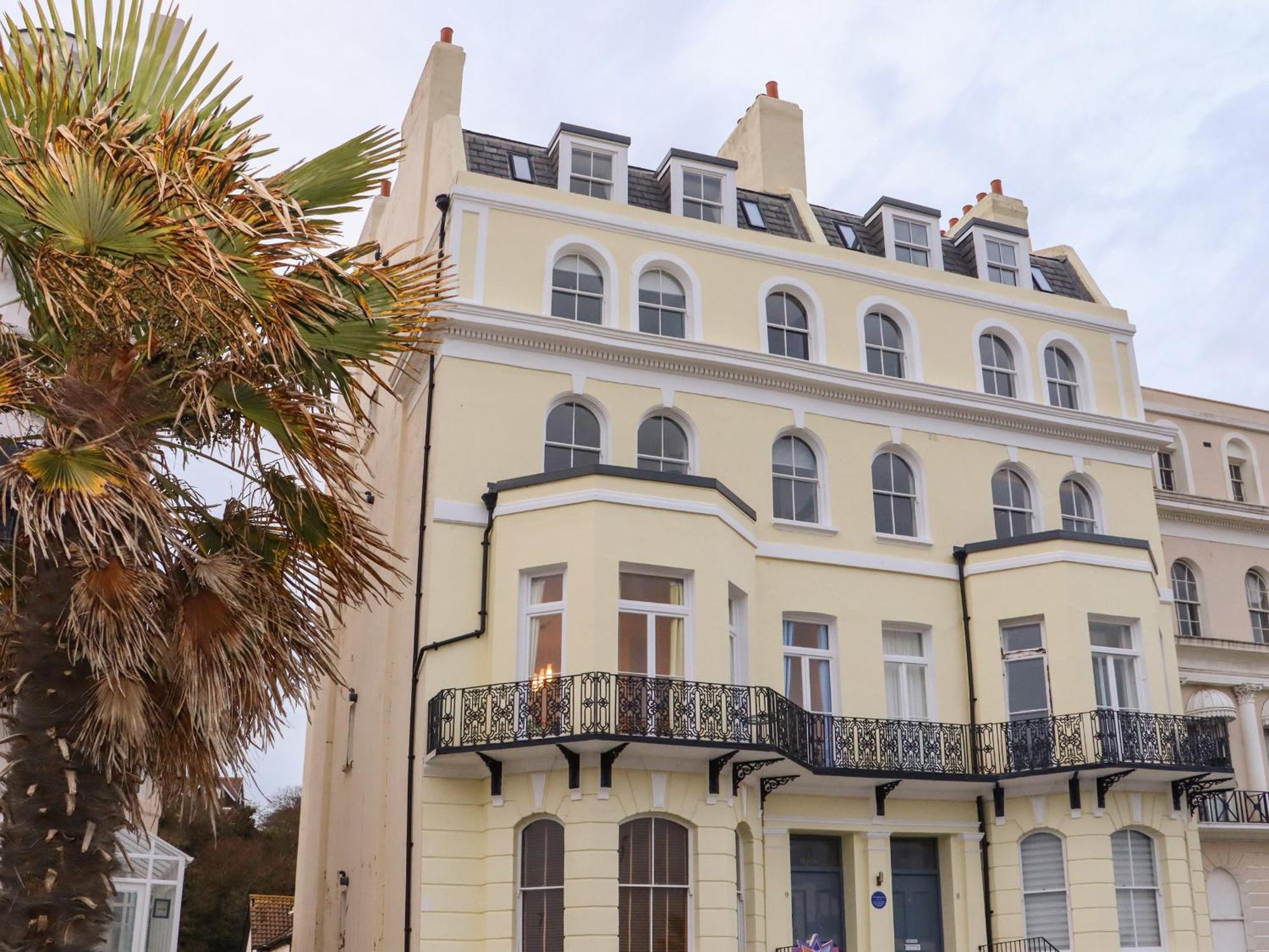 The Old Spy Headquarters Apartment Folkestone Ngoại thất bức ảnh